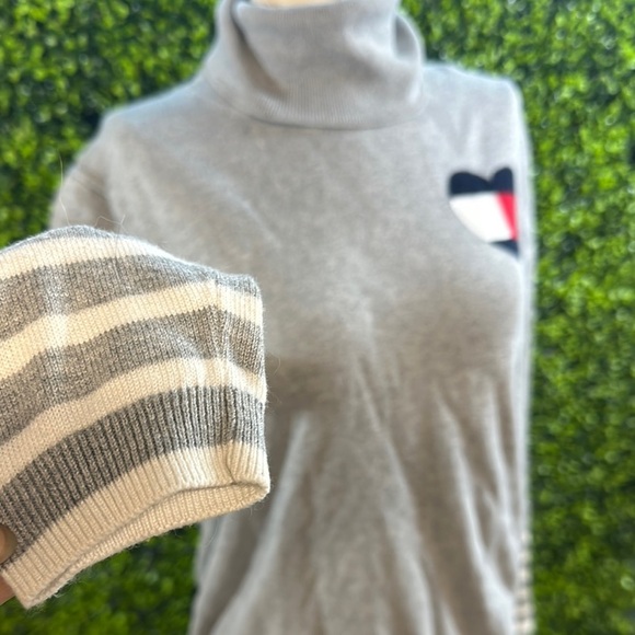 Tommy Hilfiger Gray Cowl Neck Turtleneck Sweater Large - Picture 9 of 16